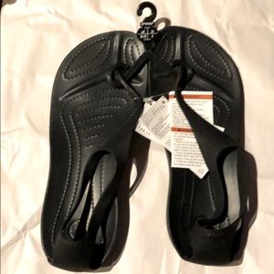 NWT Crocs Sexi Flips